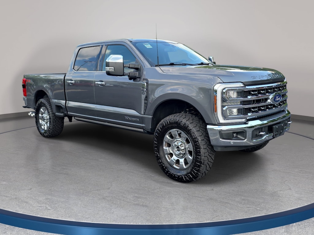 Used 2024 Ford F-250 LARIAT Truck Crew Cab