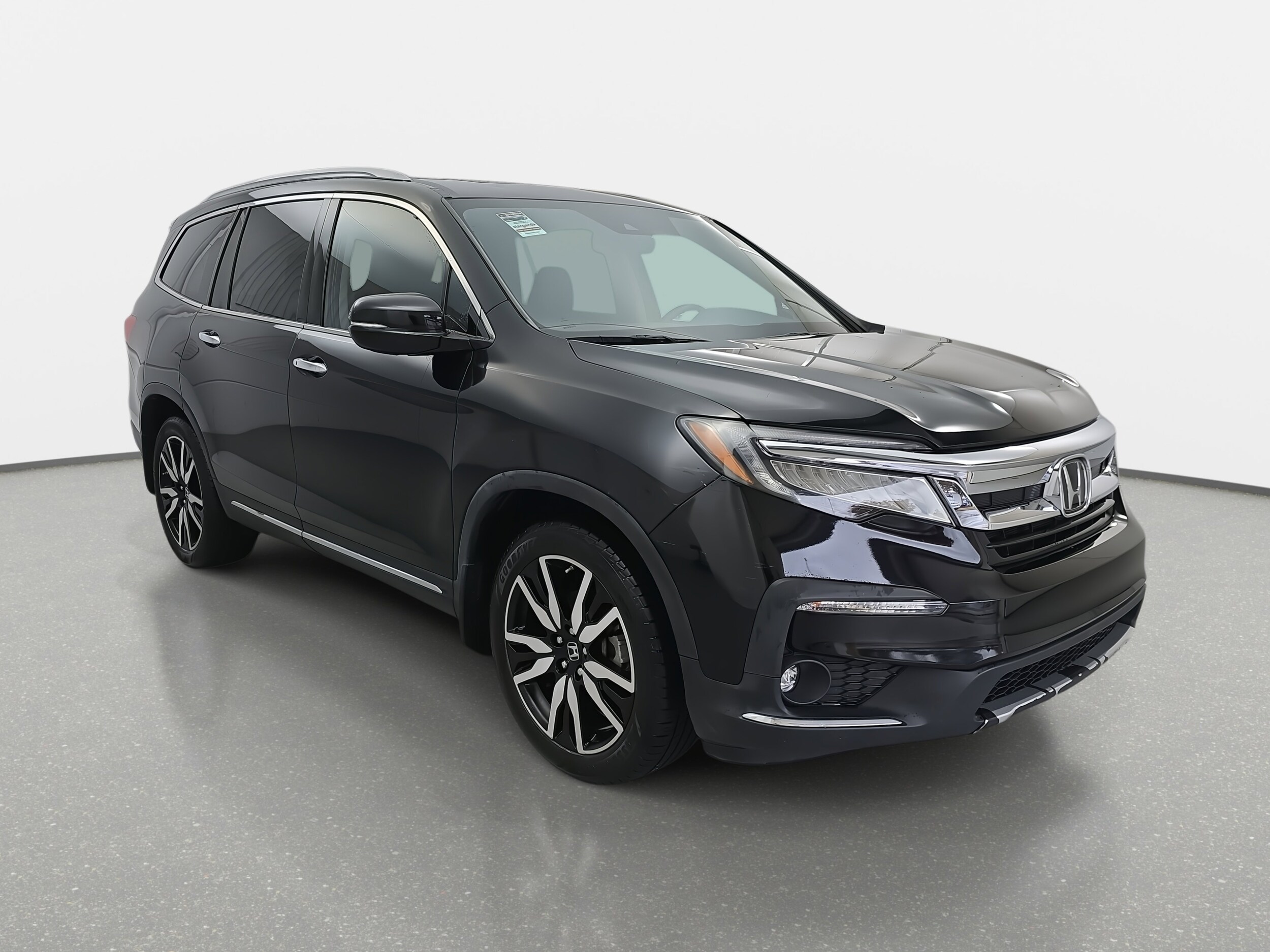 2022 Honda Pilot Touring photo 2