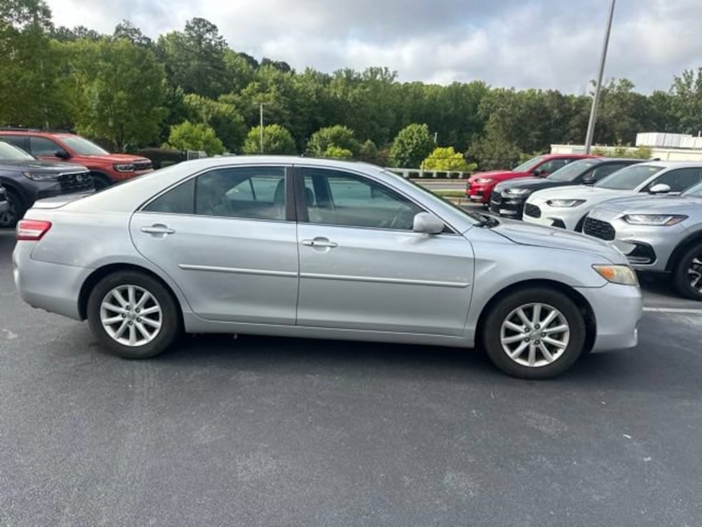 Used 2011 Toyota Camry XLE Sedan
