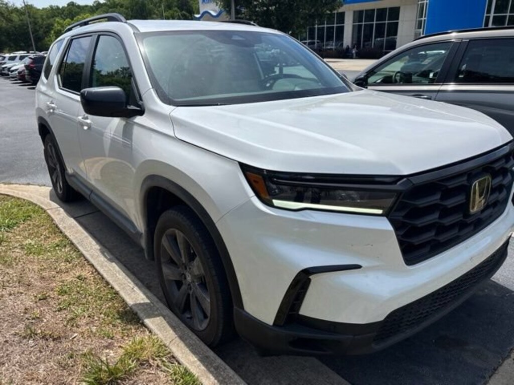 Used 2025 Honda Pilot Sport SUV