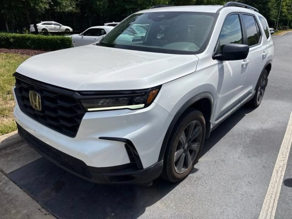 Used 2025 Honda Pilot Sport SUV