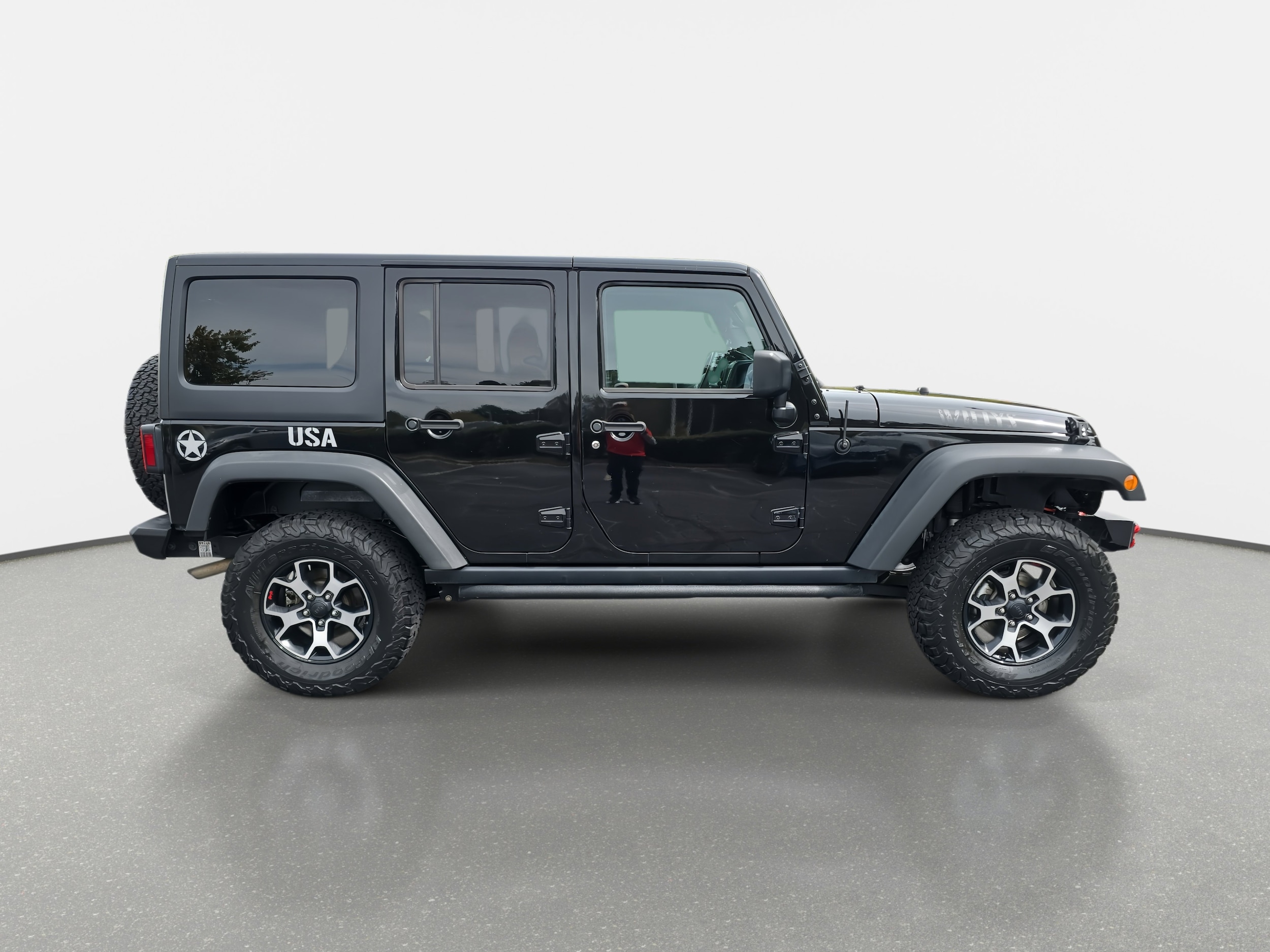 2017 Jeep Wrangler Unlimited Willys Wheeler photo 4