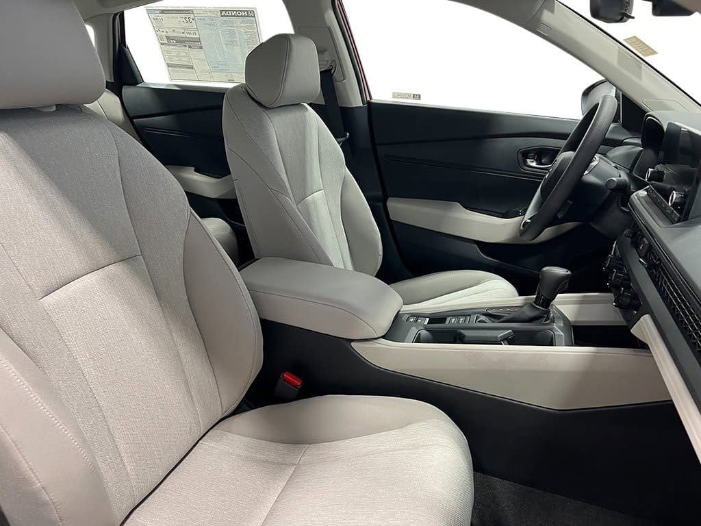 2025 Honda Accord LX - Photo 28