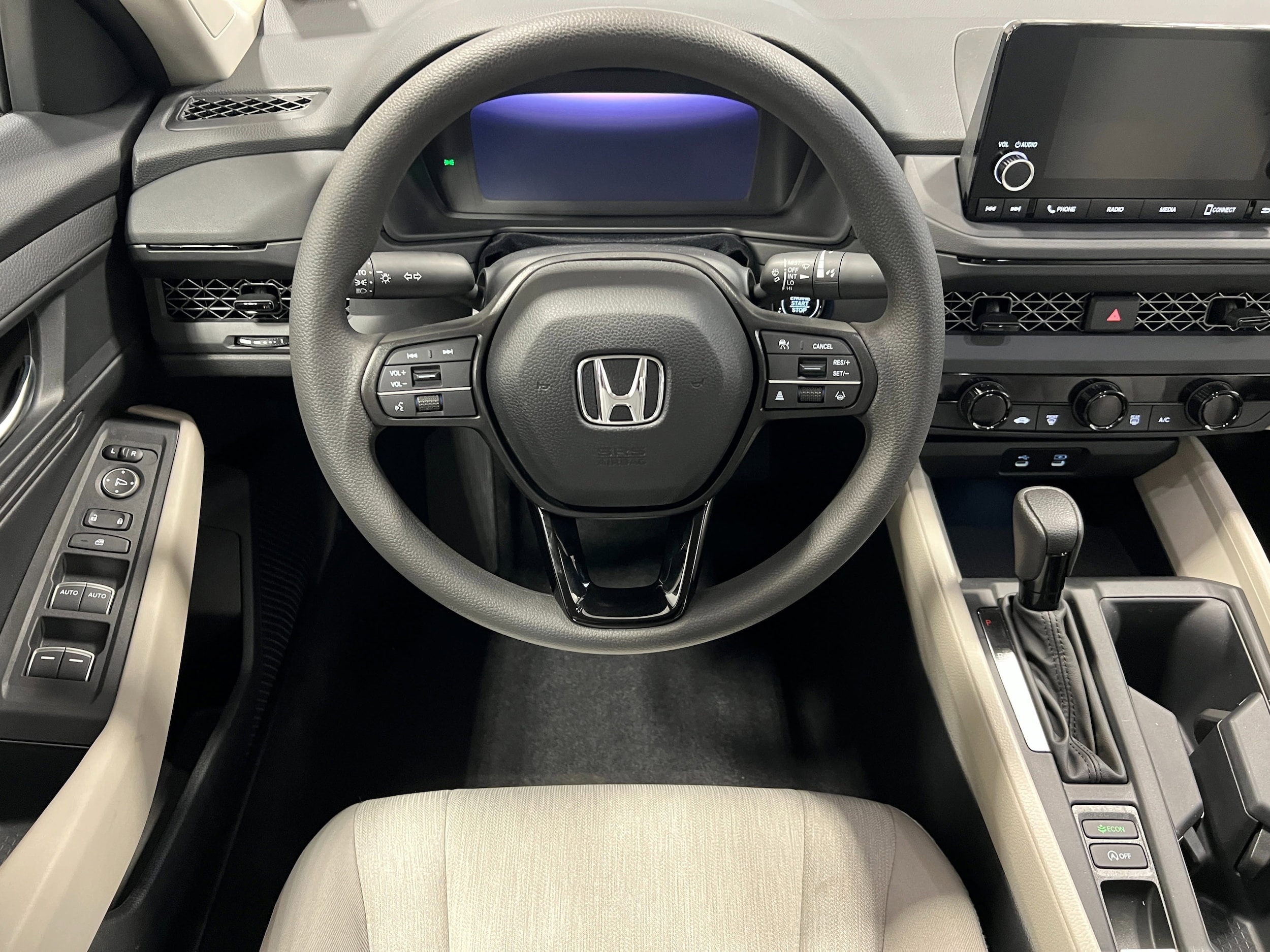 2025 Honda Accord LX - Photo 15