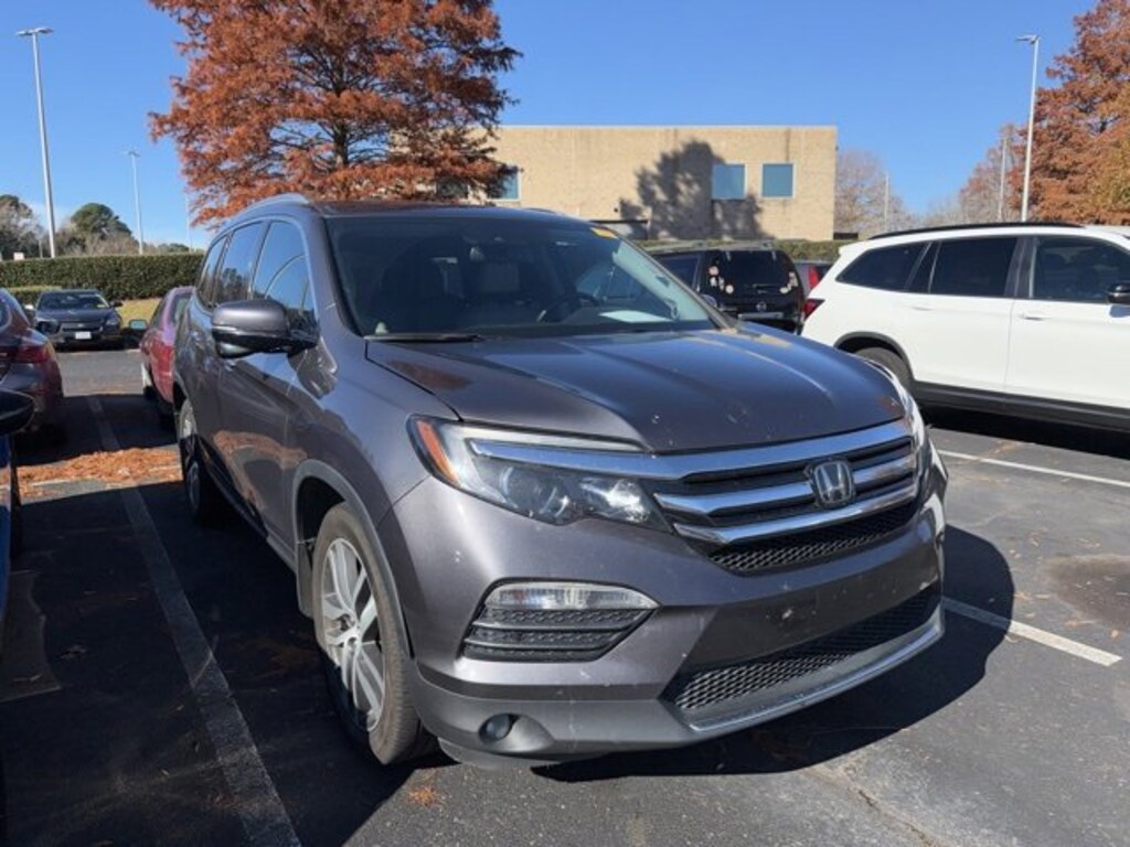 Used 2018 Honda Pilot Touring SUV