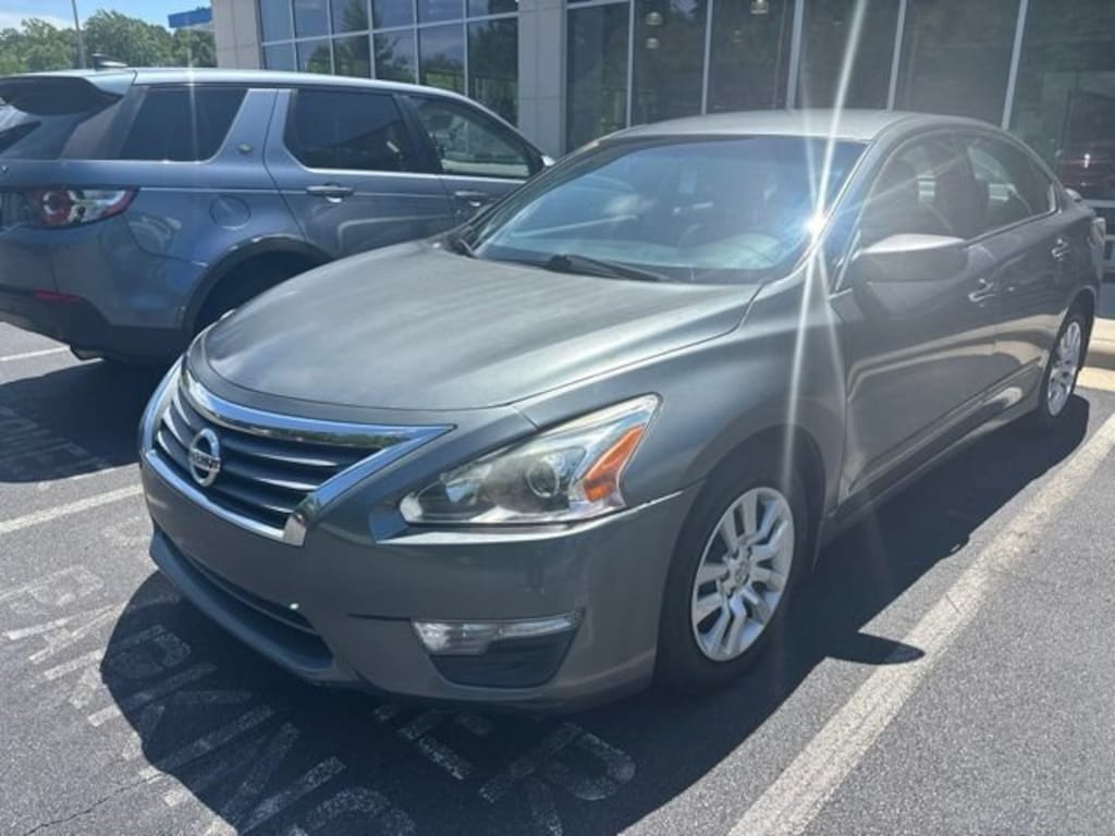 Used 2015 Nissan Altima 2.5 S Sedan
