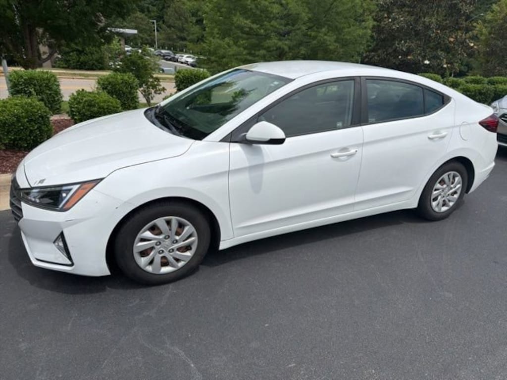 Used 2019 Hyundai Elantra SE Sedan