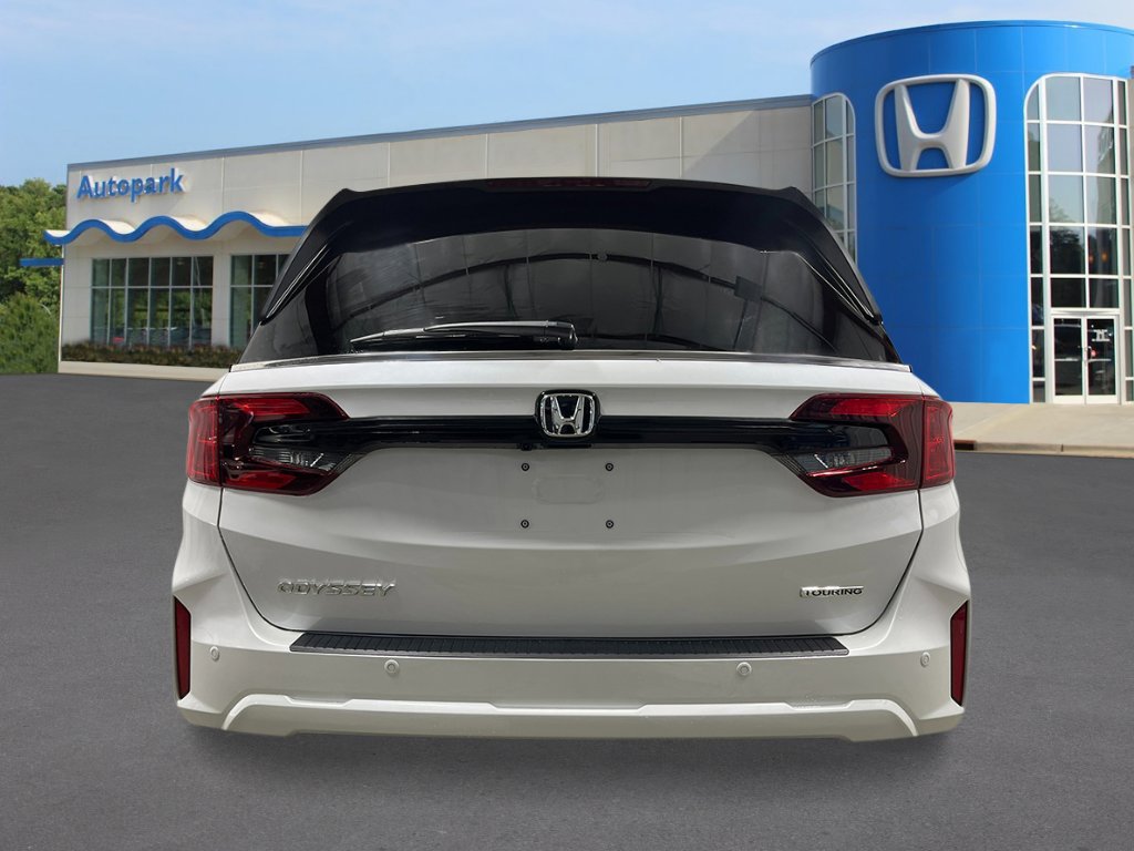 2026 Honda Odyssey Touring photo 4