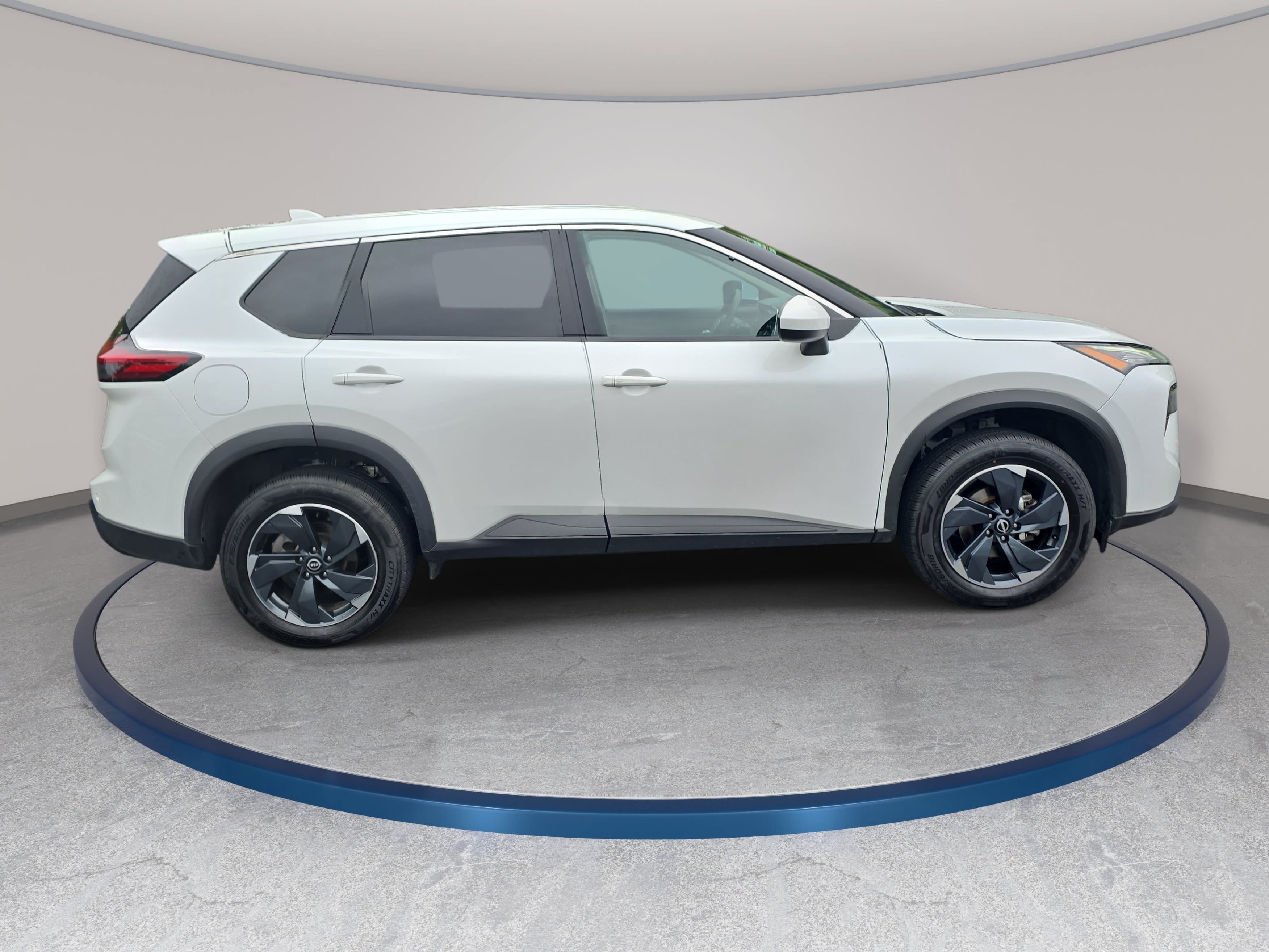 Used 2024 Nissan Rogue SV SUV