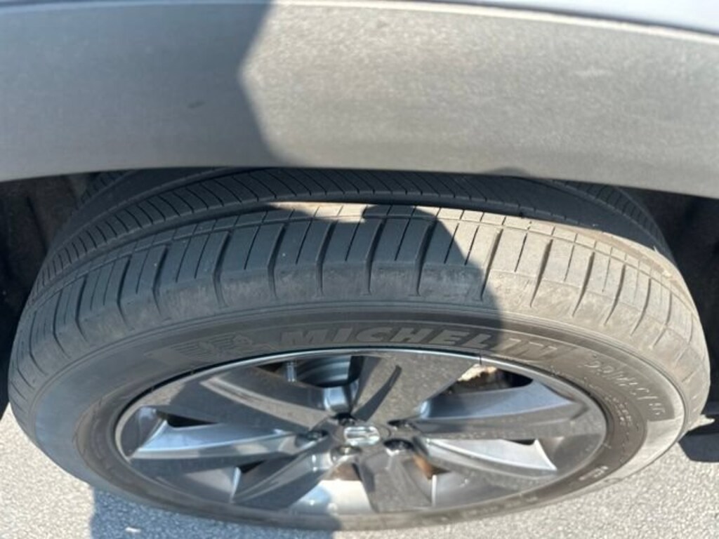 Used 2025 Honda Pilot Sport SUV