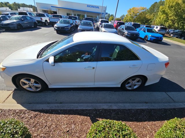 Used 2013 Toyota Camry SE Sedan