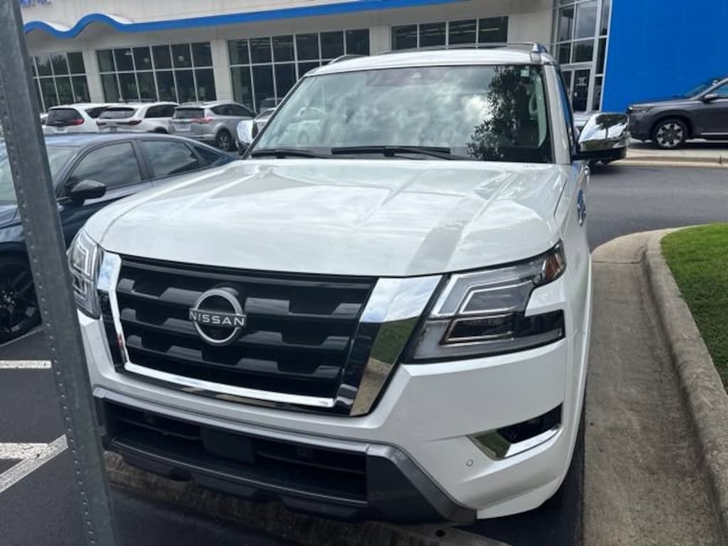 Used 2024 Nissan Armada Platinum SUV