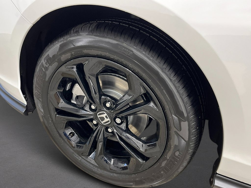 2025 Honda Accord SE - Photo 10
