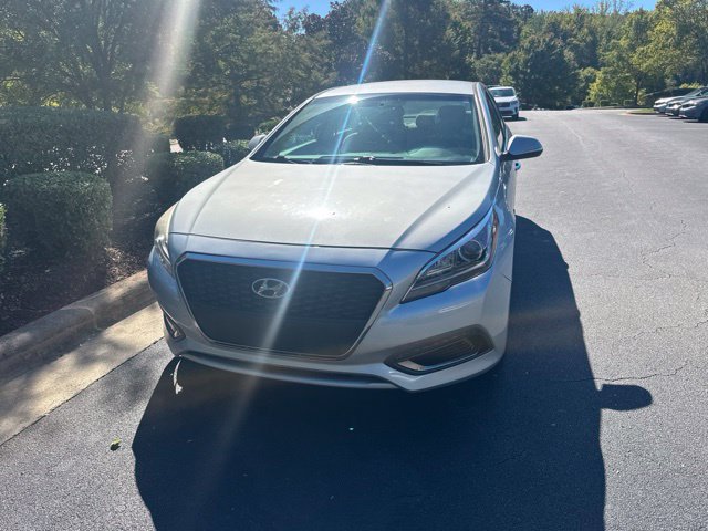 Used 2017 Hyundai Sonata Hybrid SE Sedan