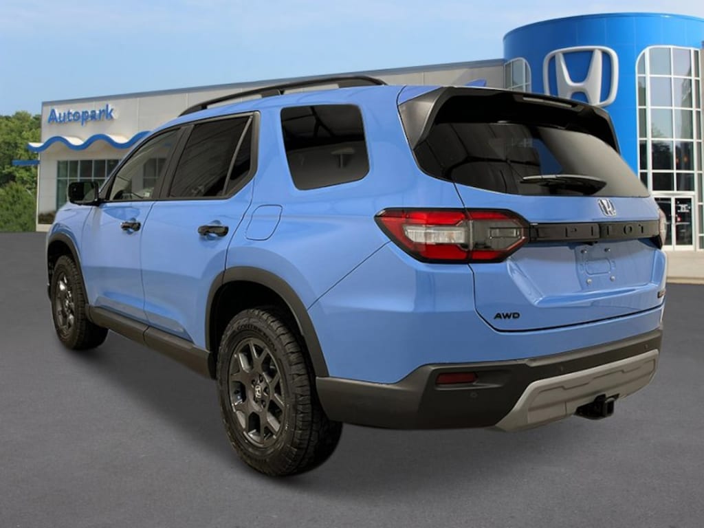New 2025 Honda Pilot TrailSport SUV