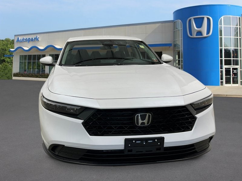 2025 Honda Accord LX - Photo 9