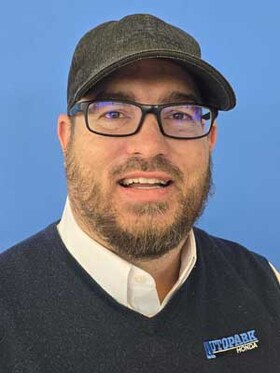 Staff member Mark Yingling from ID_29e354158b41