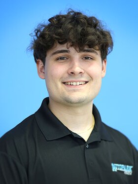 Staff member Andrew McLamb from ID_29e354158b41