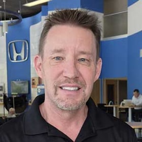 Staff member Todd Stephens from ID_191f0c31d460