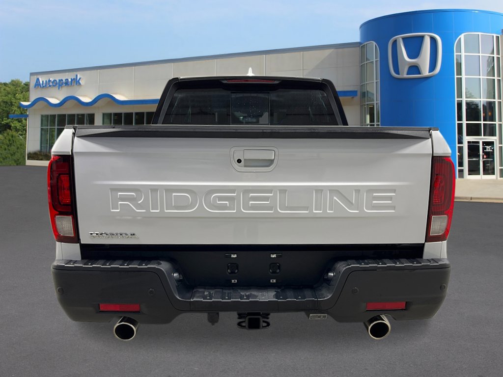 2026 Honda Ridgeline Black Edition photo 4