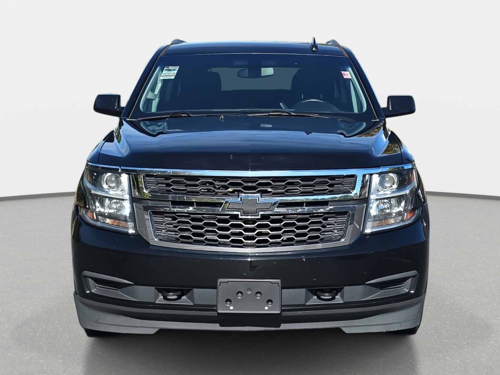 2020 Chevrolet Tahoe LS photo 2