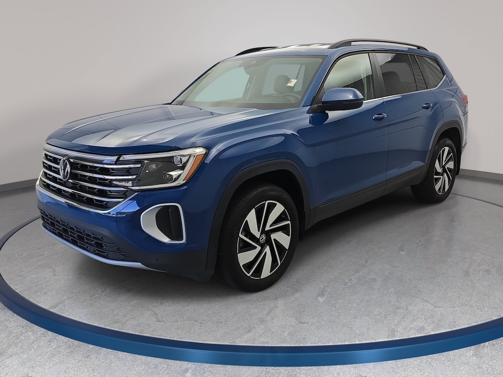 Used 2025 Volkswagen Atlas 2.0T SE with Technology SUV