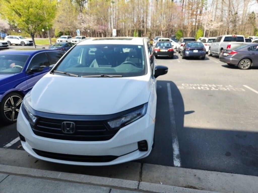 Used 2023 Honda Odyssey Sport Van