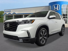 2025 Honda Pilot Touring SUV