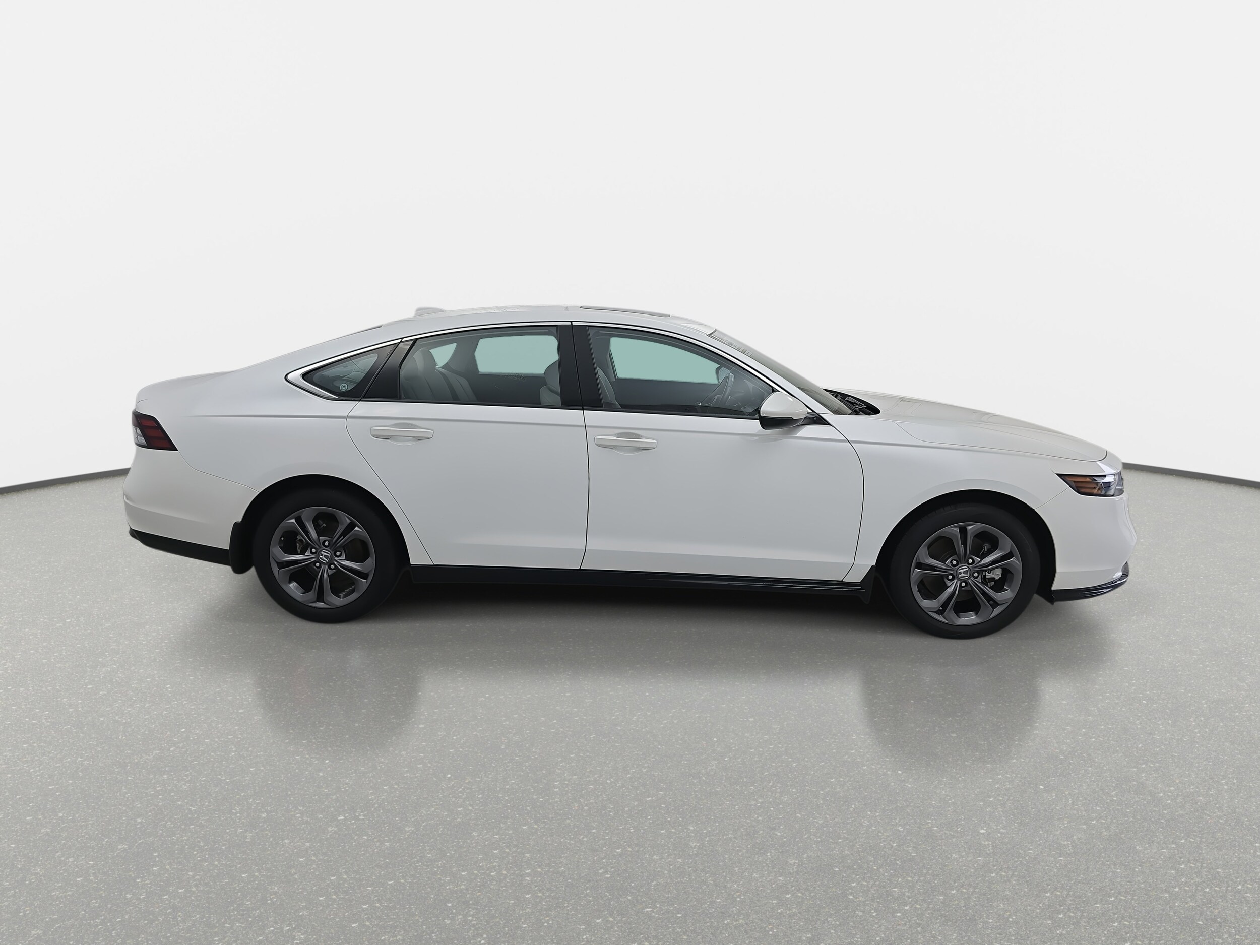 2023 Honda Accord Hybrid EX-L photo 4