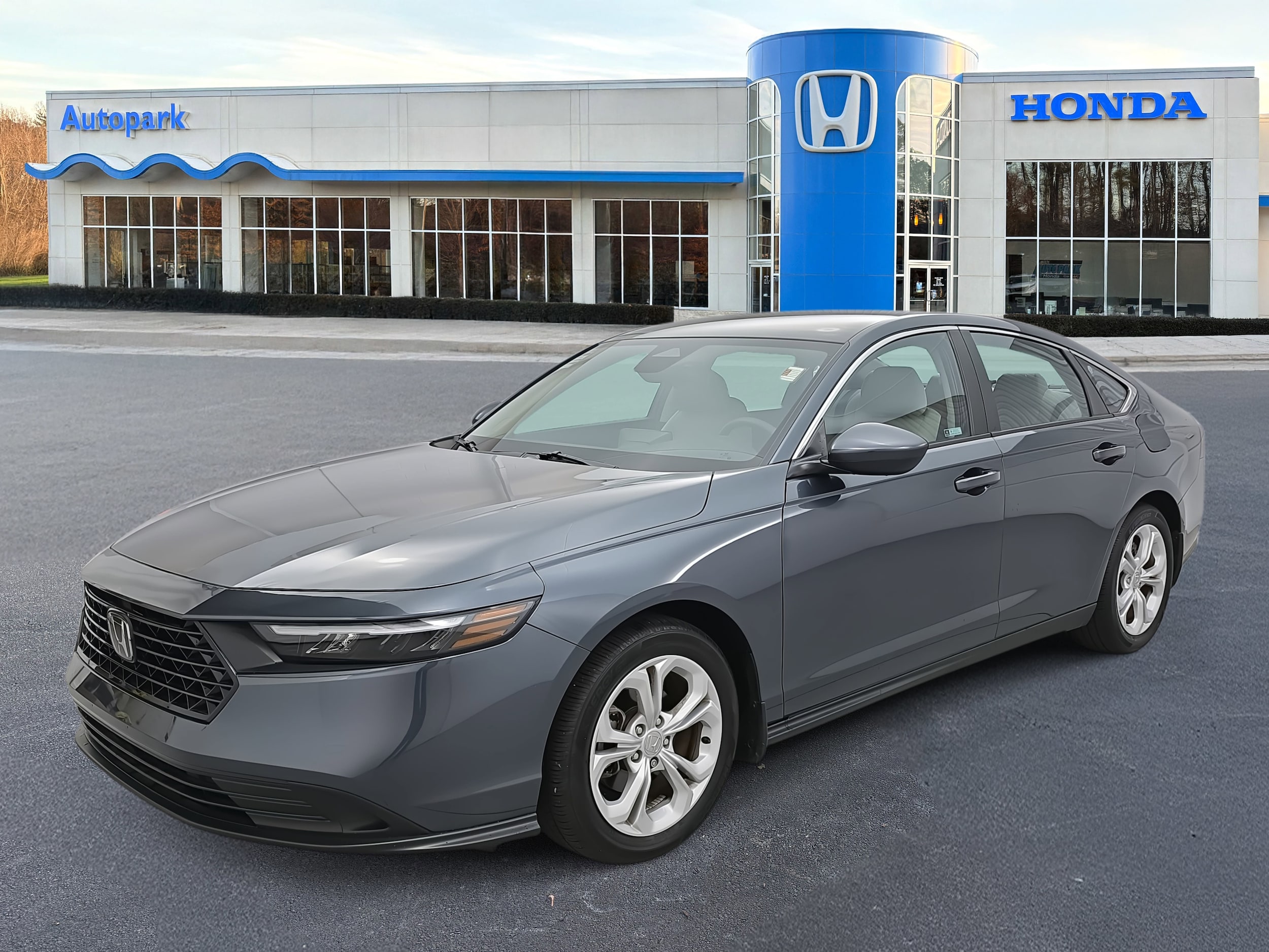 2024 Honda Accord LX's photo