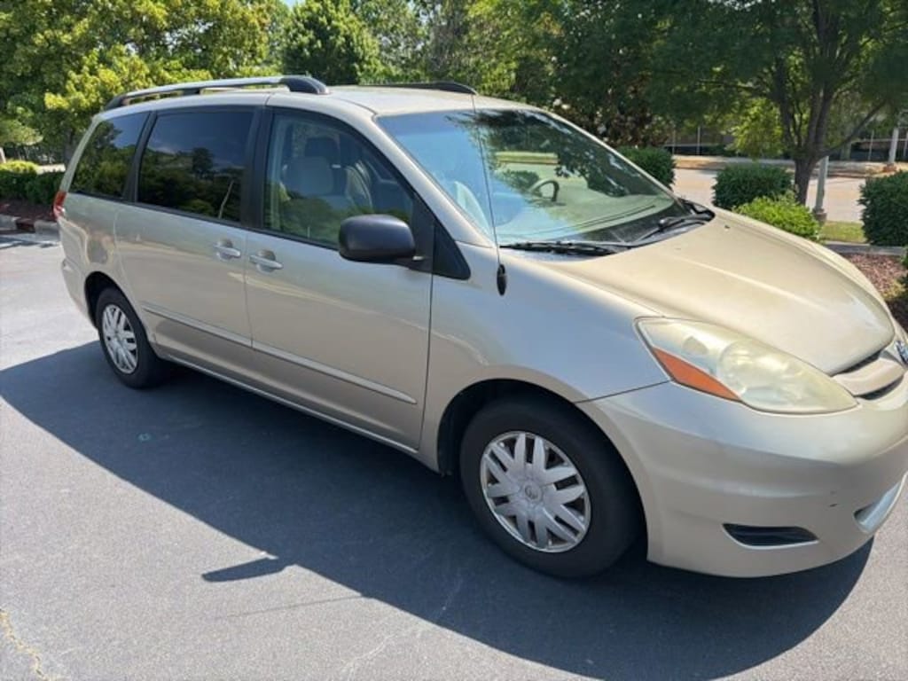 Used 2008 Toyota Sienna LE Van