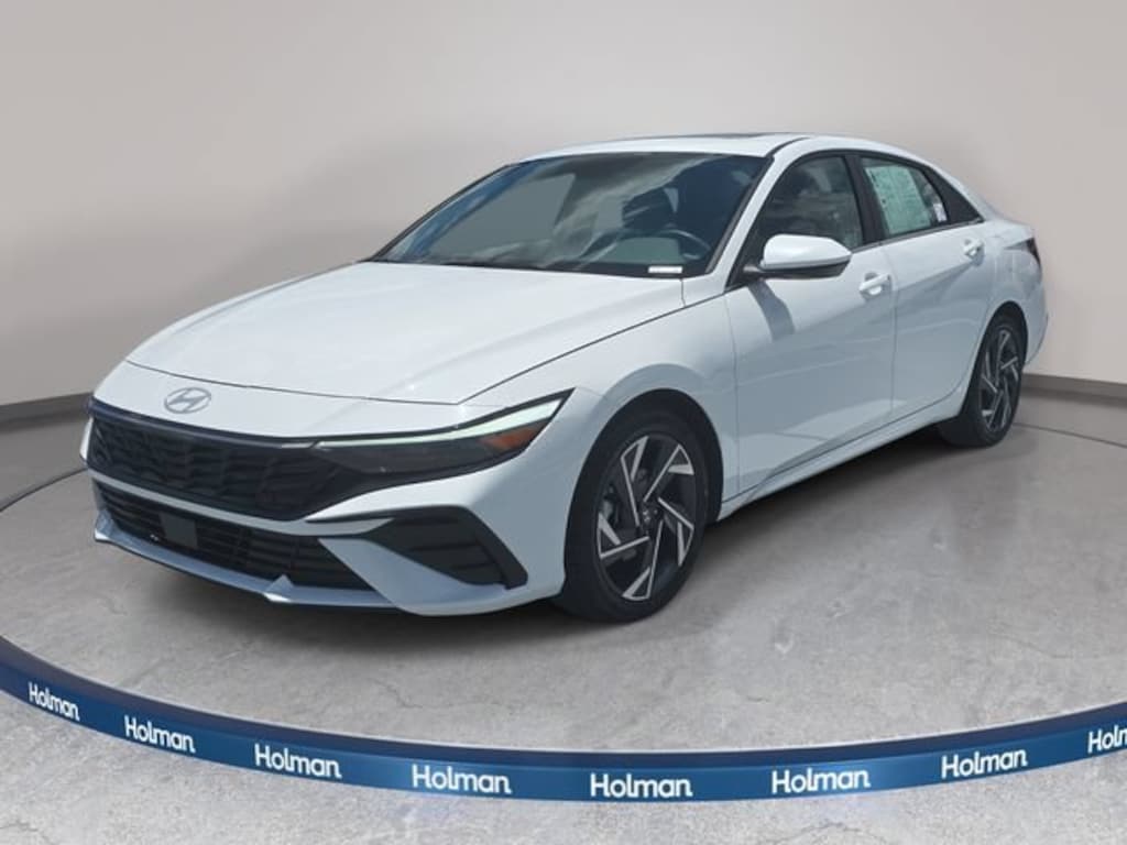 Used 2025 Hyundai Elantra SEL Convenience Sedan