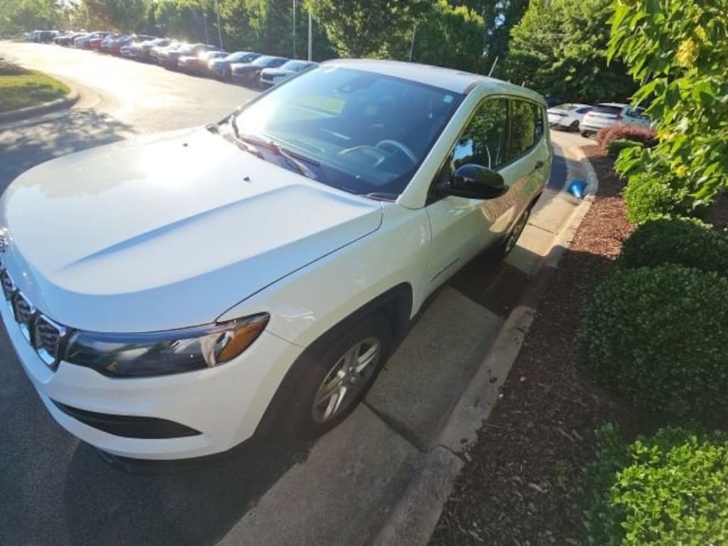 Used 2024 Jeep Compass Sport SUV