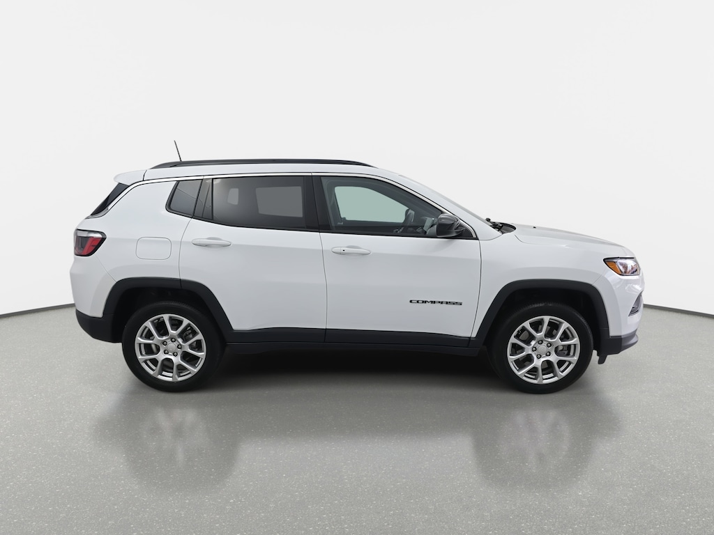 Used 2023 Jeep Compass Latitude Lux SUV