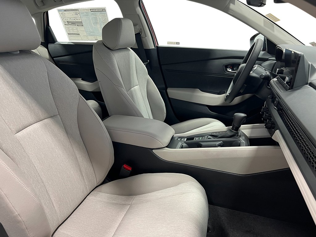 2025 Honda Accord LX - Photo 28