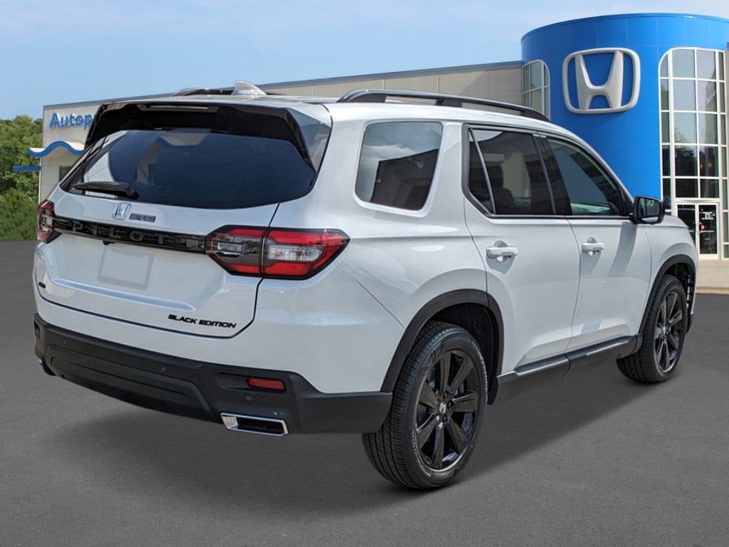 New 2025 Honda Pilot Black Edition SUV