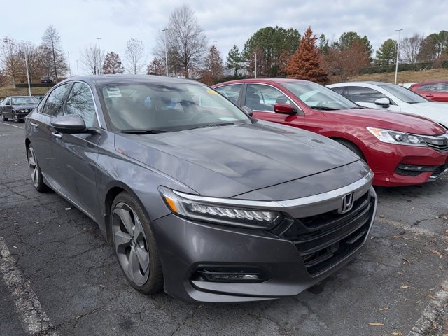 2018 Honda Accord Touring 1.5T photo 3
