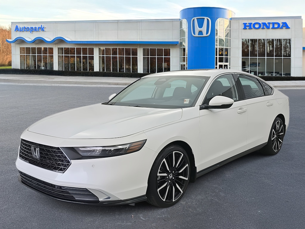 Certified 2023 Honda Accord Hybrid Touring Sedan