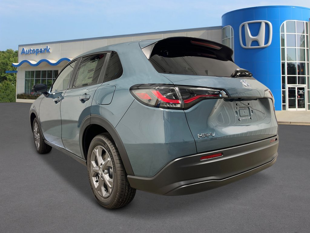 2026 Honda HR-V LX photo 2
