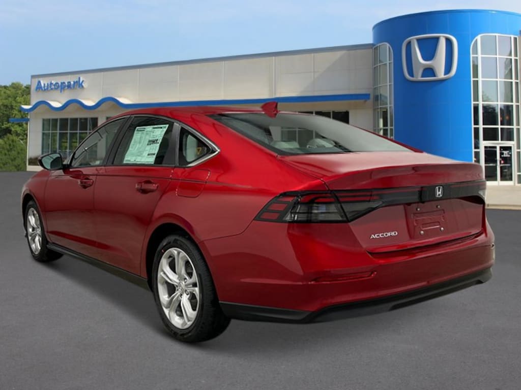 New 2025 Honda Accord LX Sedan