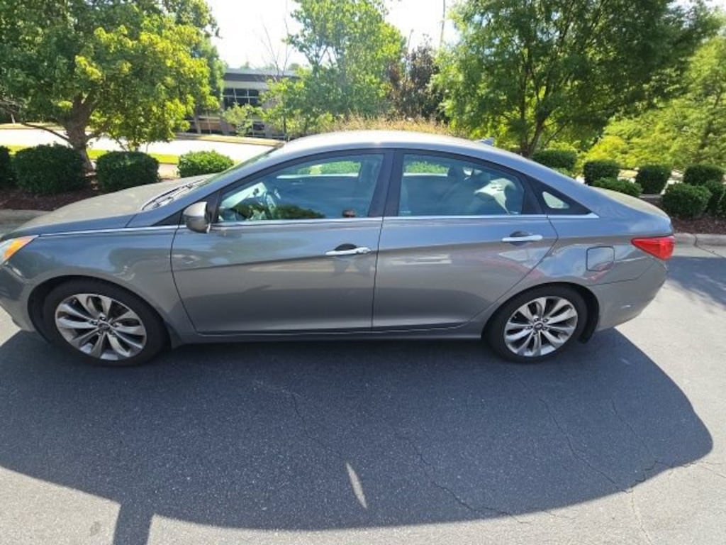 Used 2013 Hyundai Sonata SE Sedan