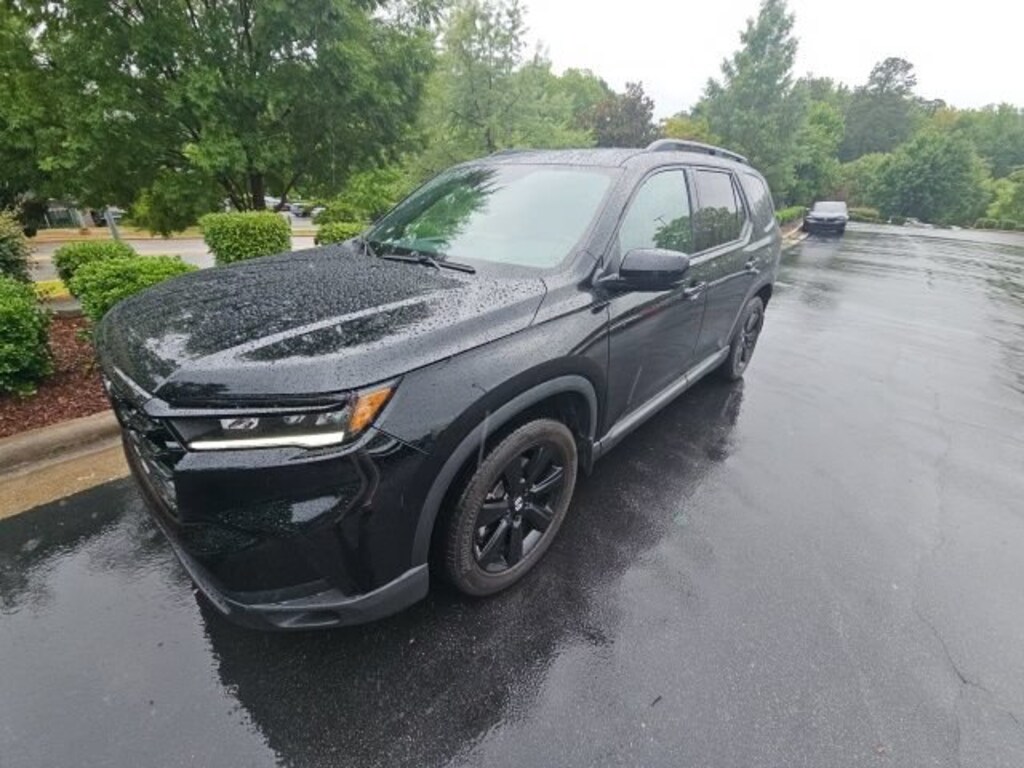 Used 2025 Honda Pilot Black Edition SUV