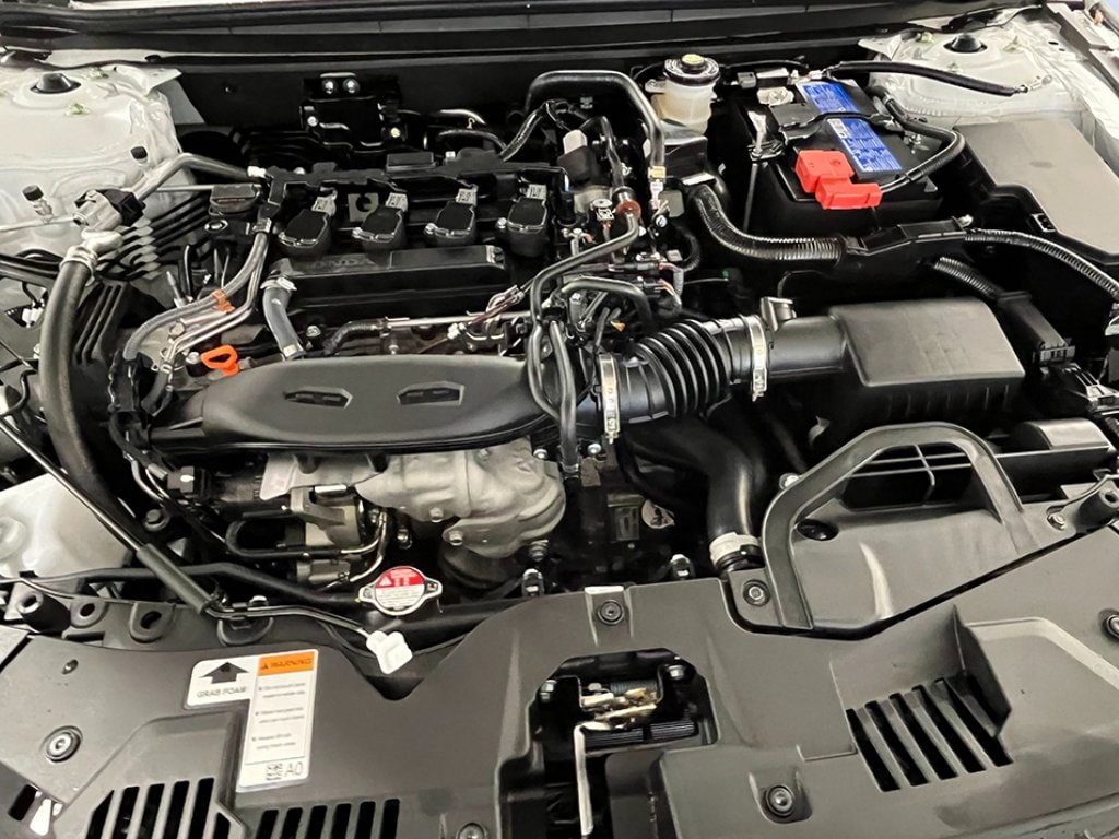 2025 Honda Accord SE - Photo 11