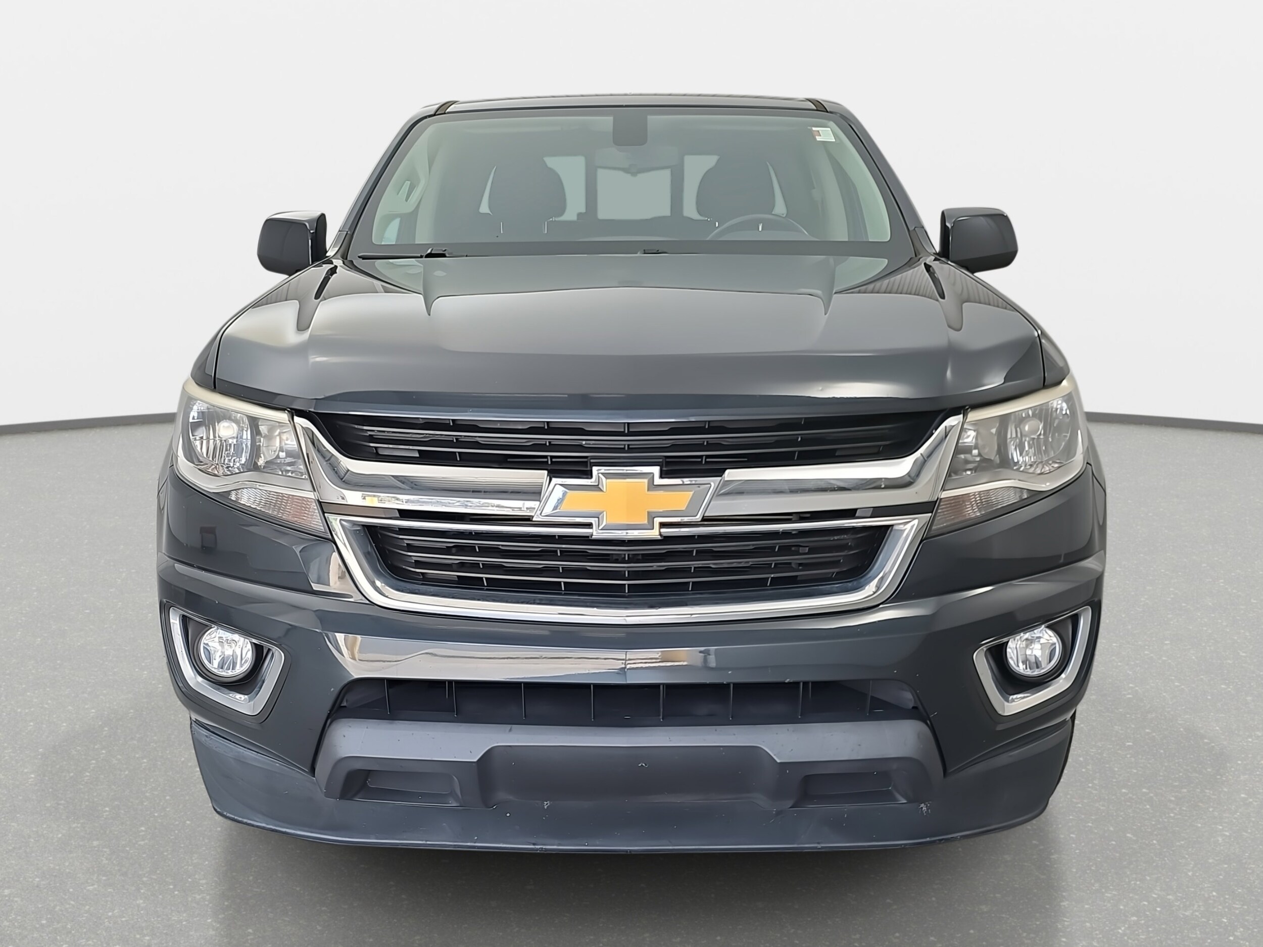 2018 Chevrolet Colorado LT photo 2