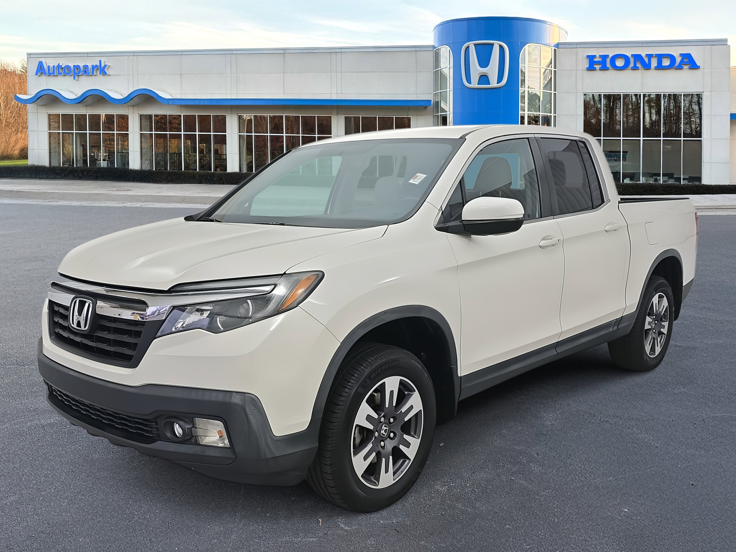 2018 Honda Ridgeline RTL-T's photo