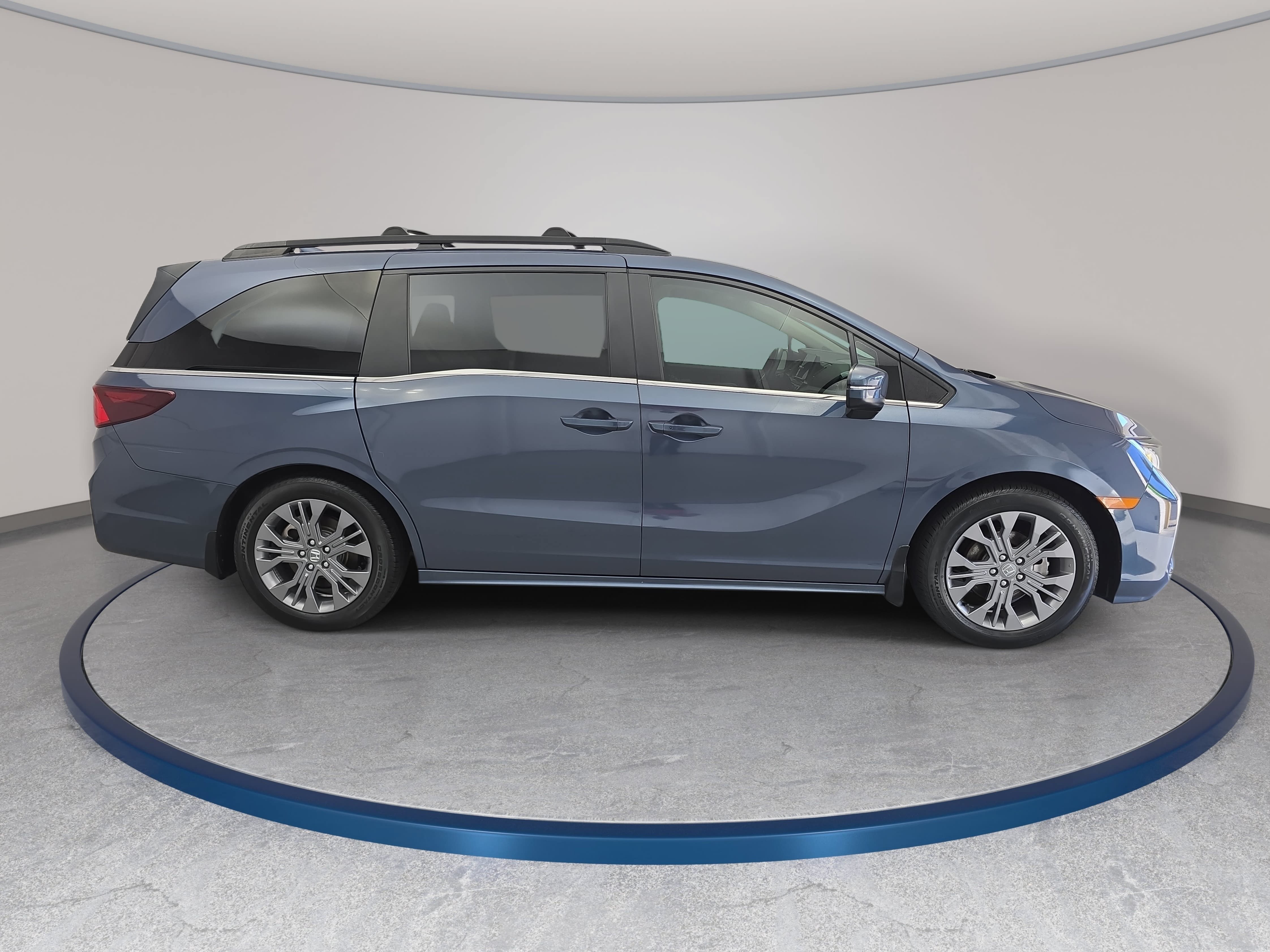 Certified 2025 Honda Odyssey Touring Van