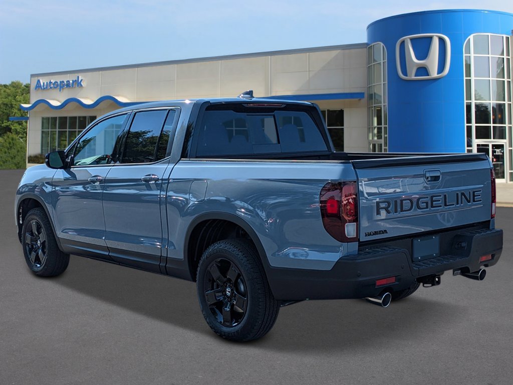 2026 Honda Ridgeline Black Edition photo 2