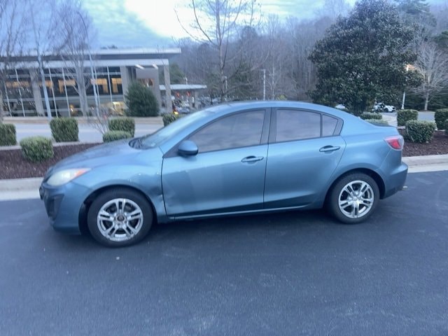Used 2011 Mazda MAZDA3 i Sport with VIN JM1BL1UF8B1442512 for sale in Cary, NC