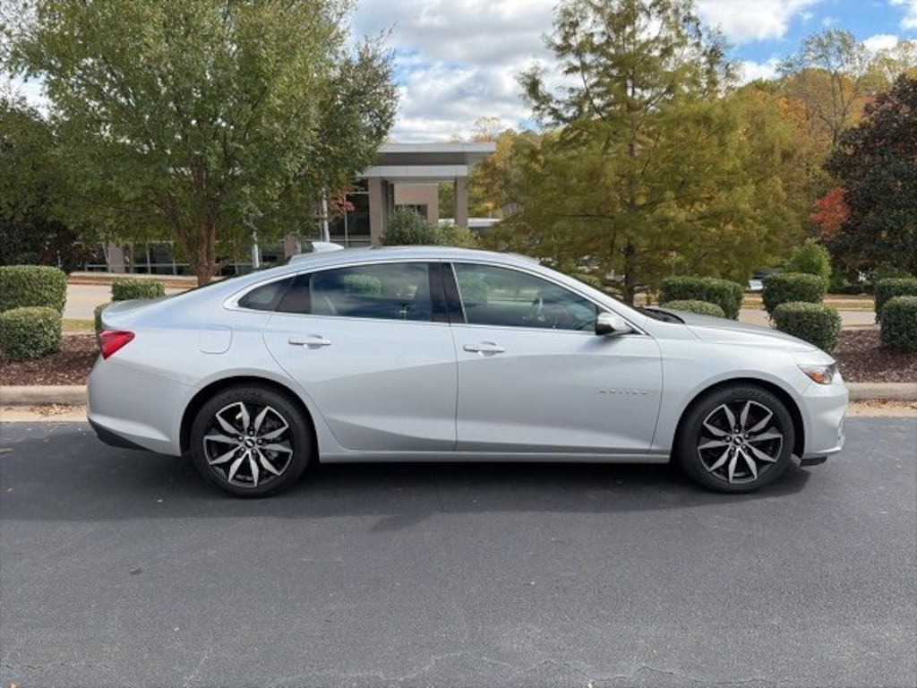 Used 2018 Chevrolet Malibu LT Sedan