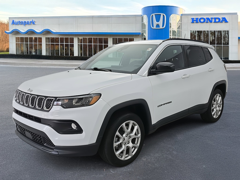 Used 2023 Jeep Compass Latitude Lux SUV